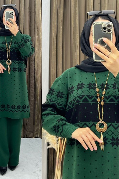NEJLA ÜÇLÜ TAKIM  Yeşil
