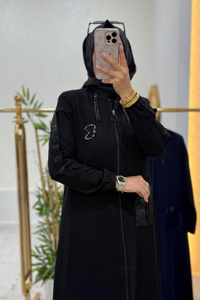 Zümrüt Ferace Siyah