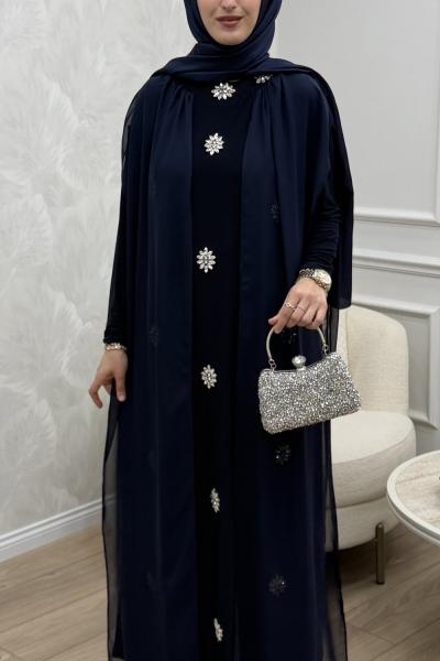 Lina Abiye Lacivert