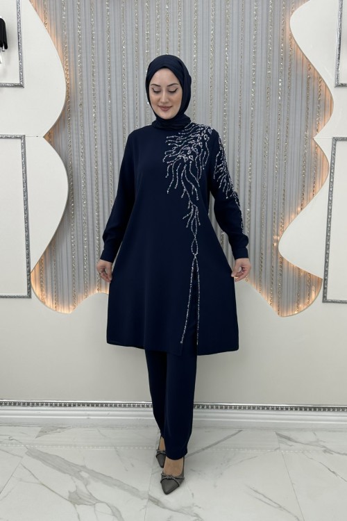 Yakut Taşlı Takım Lacivert