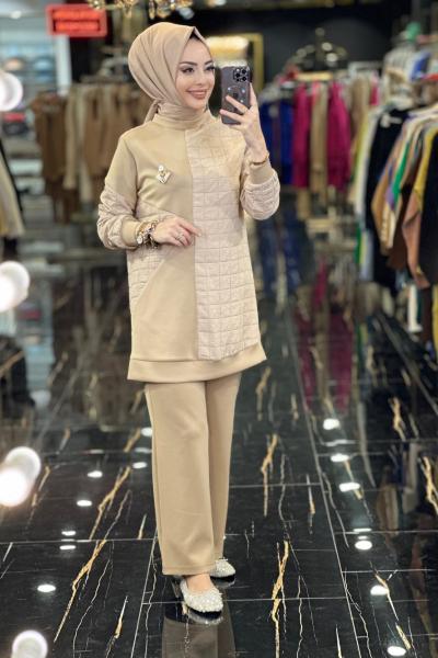 02-1922 Ön Ve Kol Kapitone Parçalı Takım Bej