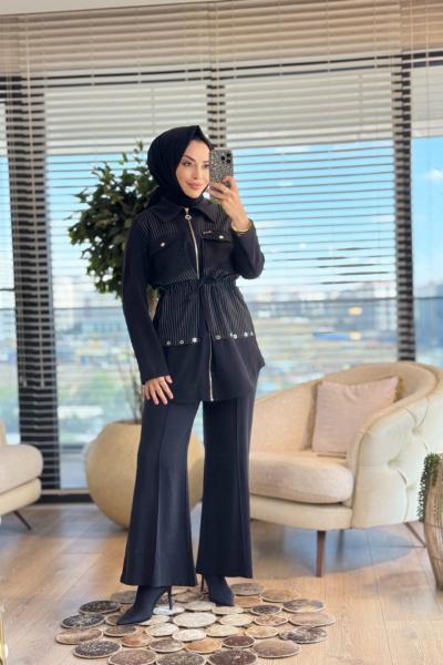 02-2660 Ön Çizgili Ve Cepli Fermuarlı Takım Siyah