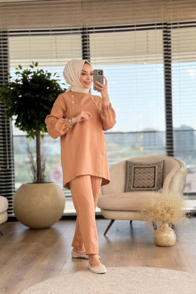 100228 Düğme Detay Asimetrik Kesim Takım Camel