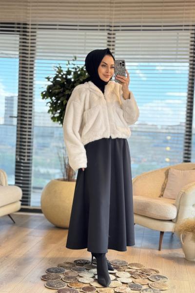 1005183 Kısa Kapşonlu Kürk Mont Ekru