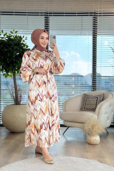 1015 Zikzak Desen Saten Elbise Bej Kahve