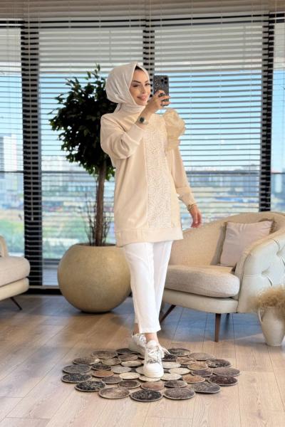 10628 Ön Sutaşı Ve Fırfır Detaylı Tunik Bej
