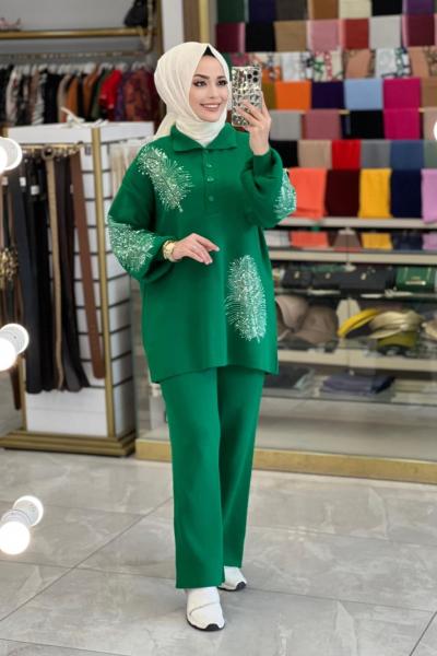 1220 Önü Ve Kolları Yaprak Taş Baskılı Triko Takım Benetton