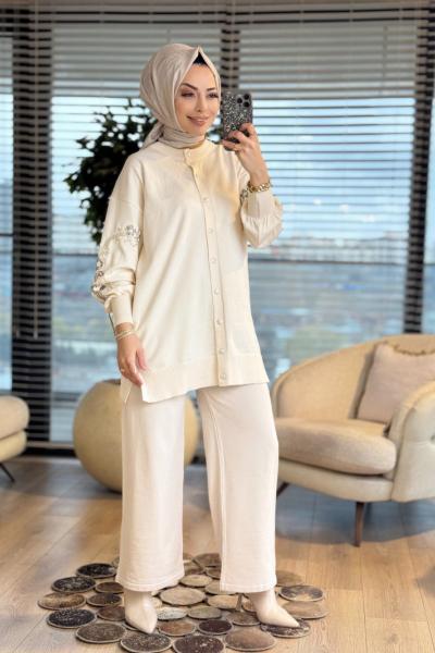 140497 Sırt Ve Kol İşlemeli Triko Hırka Ekru