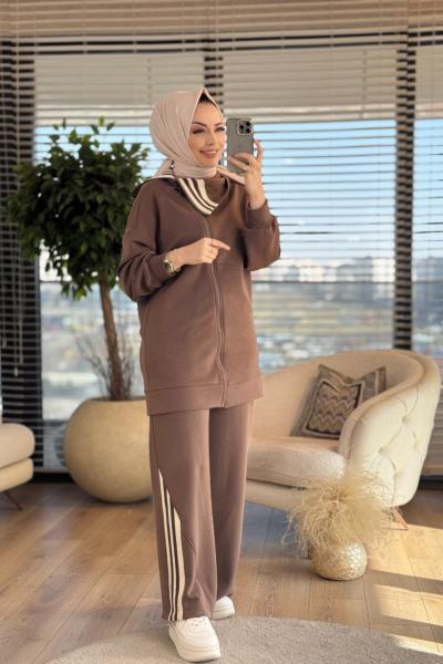 14292 Yaka Ve Paça Çizgi Ribanalı Takım Kahve