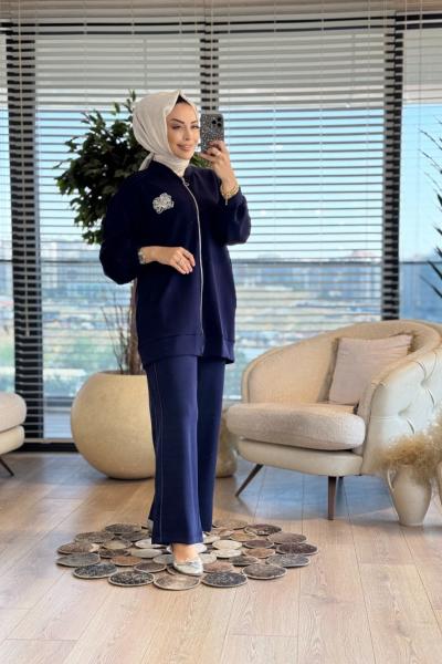 14305 Çiçek Broşlu Fermuarlı Takım Lacivert