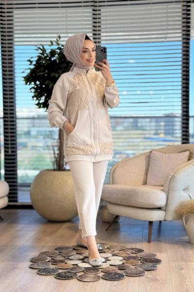 14387 Önü Sutaşı İşlemeli Takım Bej