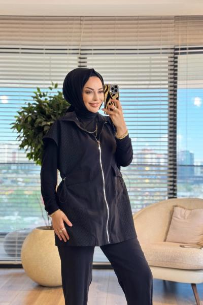 14450 Yanları Gofre Kumaş Yelekli Takım Siyah