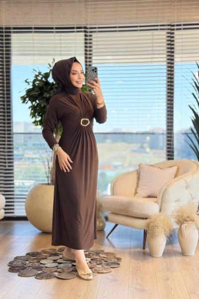 1510 Önü Toka Büzgülü Sandy Elbise Kahve