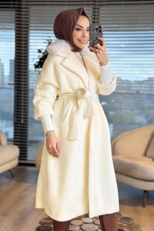 15229 Angora Yakası Kürklü Uzun Kaban Ekru