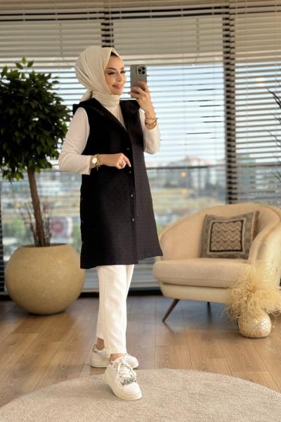 16-1098 Çiçek Kapitone Desen Çıtçıtlı Yelek Siyah