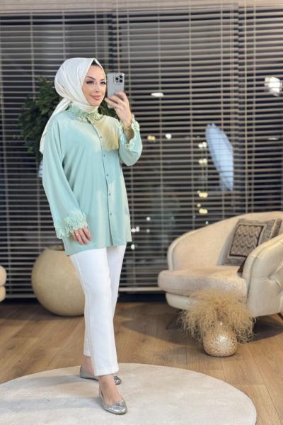 2058 Yaka Manşet Fırfır Taş Detaylı Gömlek Çağla