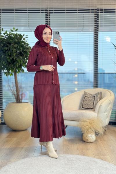21-2008 Triko Metal Düğmeli Etekli Takım Bordo