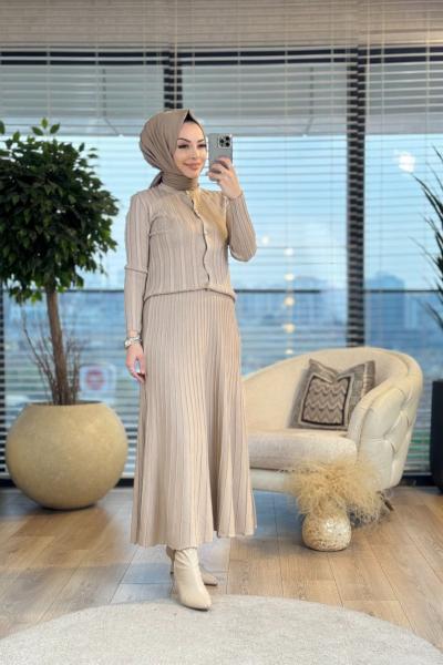 21-2008 Triko Metal Düğmeli Etekli Takım Taş