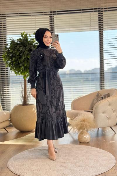 2214 Kendinden Desenli Çiçek Broşlu Elbise Siyah