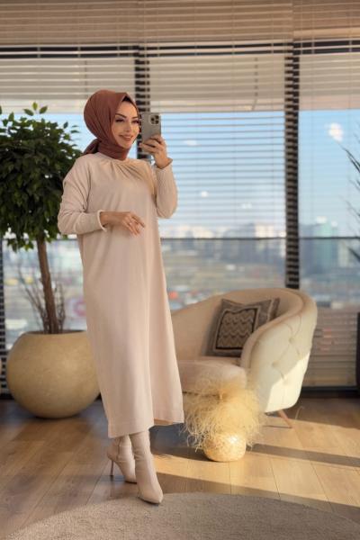 223 Önü Piliseli Reklanlı Triko Elbise Ekru