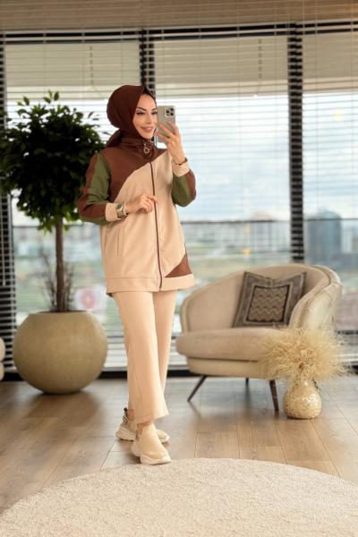 22457 Renkli Fermuarlı Takım Bej