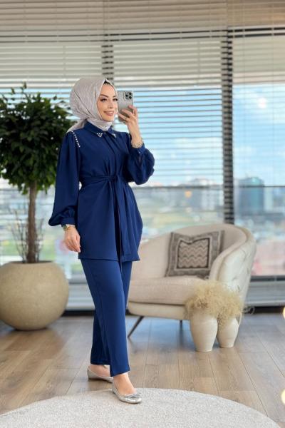 22497 Omuz Ve Yaka Ucu Taş Detaylı Takım Lacivert