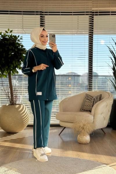 22553 Biye Detaylı Fermuarlı Takım Zümrüt