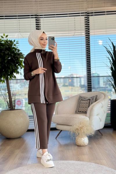 22568 Ön Ve Pantolon Yanı Şerit Detaylı Takım Kahve