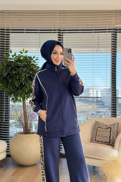22605 Omuz Ve Pantolon Yanı Leopar Desenli Takım Lacivert