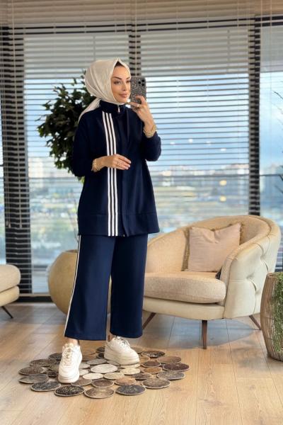 22754 Ön Ve Pantolon Yanı Çizgili Takım Lacivert