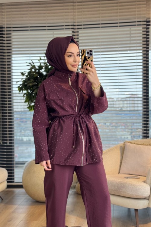 22827 Üstü Serpme Taş Baskılı Fermuarlı Takım Bordo