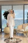 239 Yakası Pırlanta Taşlı Triko Tunik Bej