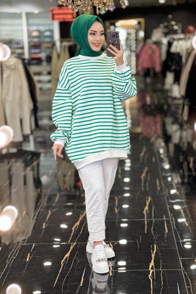 24131 Enine Çizgili Üç İplik Tunik Benetton