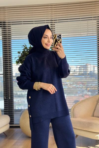 24349 Yanları Düğmeli Simli Triko Takım Lacivert