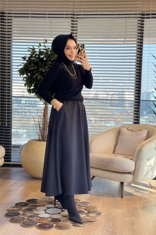 2455 Kolları Zımba Detaylı Triko Kazak Siyah