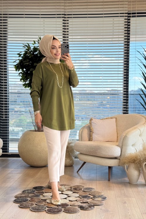 25004 Eteği Oval Sıfır Yaka Triko Tunik Yeşil