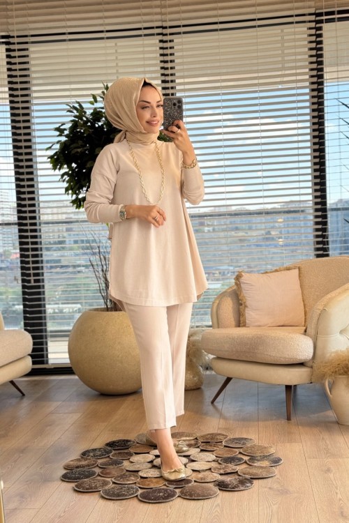 25004 Eteği Oval Sıfır Yaka Triko Tunik Taş