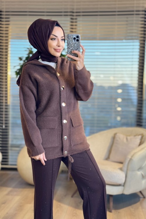 2502 Saçak Kapşonlu Çıtçıtlı Hırka Kahve