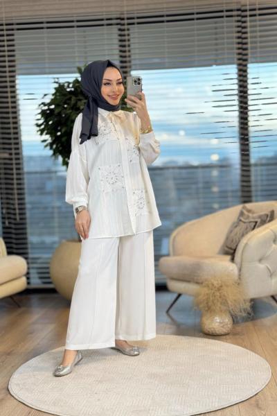 2502006 Ön Dantel Parça Üstü Taş İşli Gömlek Ekru