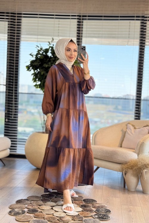 25EL471 Batik Desen V Yaka Elbise Kahve