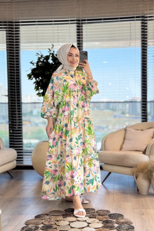25EL526 Desenli V Yaka Patı Düğmeli Elbise Ekru Benetton