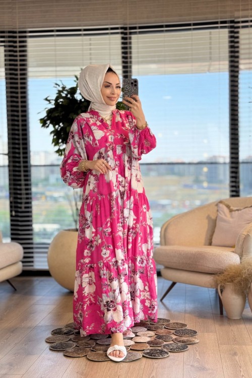 25EL544 Desenli V Yaka Patı Düğmeli Elbise Fuşya
