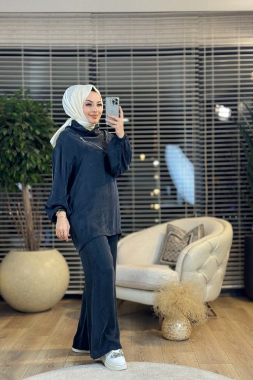 25K1010 Yaka Kenarı Fermuarlı Takım Siyah