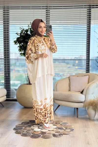 25TK484 Omuz Ve Paçası Leopar Desenli Takım Ekru Latte