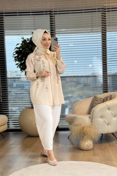 2622 Yıldız Nakış Ve Pul İşlemeli Gömlek Bej