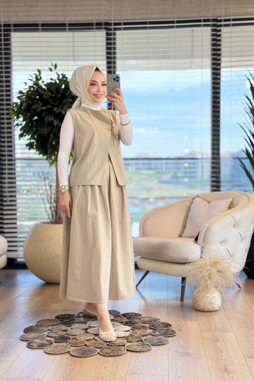 2928 Yeleği Bağcık Detaylı Etekli Takım Taş