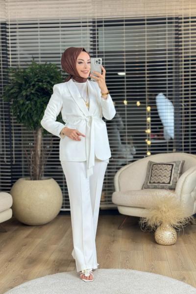 30047 Beli Bağlamalı Ceketli Takım Ekru