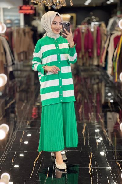 3022 Üst Çizgi Alt Bürümcük Etek Triko Takım Benetton