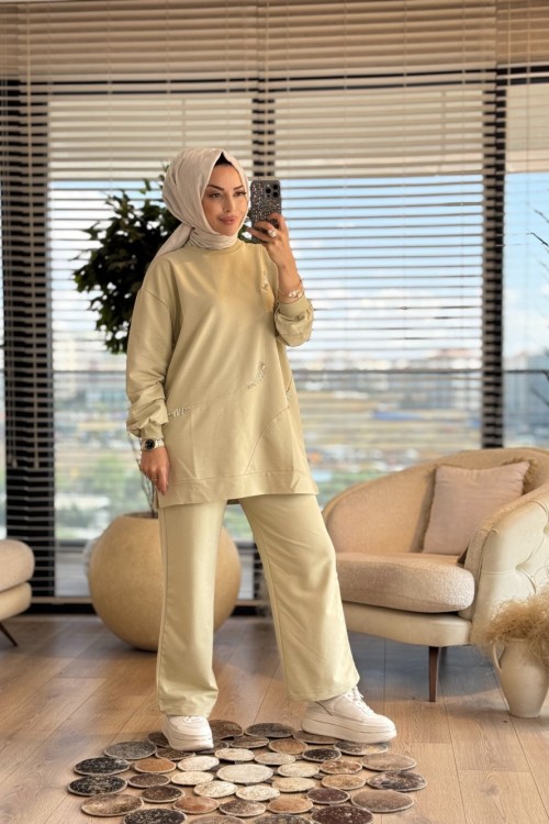 3046 Asimetrik Taş Detaylı Takım Yeşil