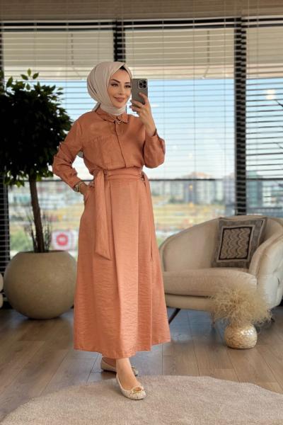 30870 Parlak Beli Bağcıklı Etekli Takım Taba